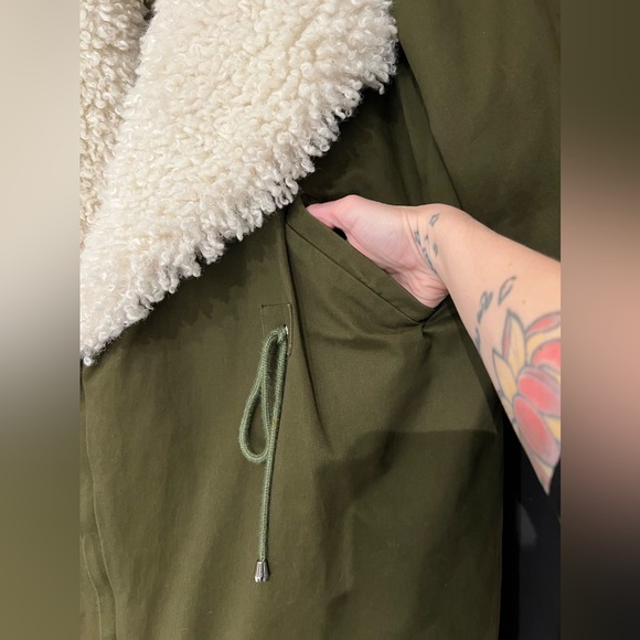 ✨Host Pick✨The DIUDIU Room Oversized Olive Green Sherpa Coat Size Small - Picture 7 of 14